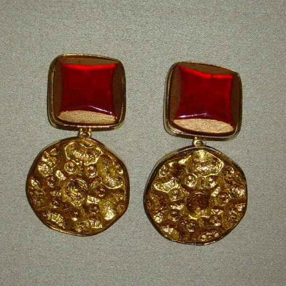 Kenneth J Lane KJL Gold-Tone and Red/Burgundy Dangle Clip-on Earrings - Picture 6 of 13